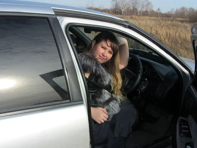 erotic smoke break in the car ))) naked haired pussy and stockings )))