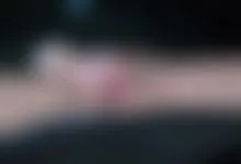 Schmutzige Hure wird gebumst, Sahnen auf m8s richten n auf dann saugt es davon