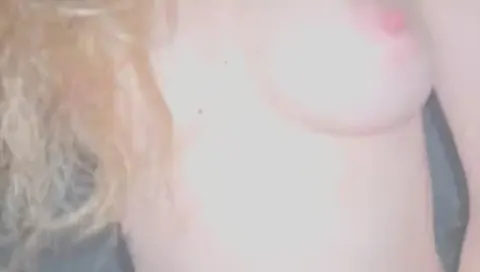 Ich reite zum ersten mal meinen Dildo