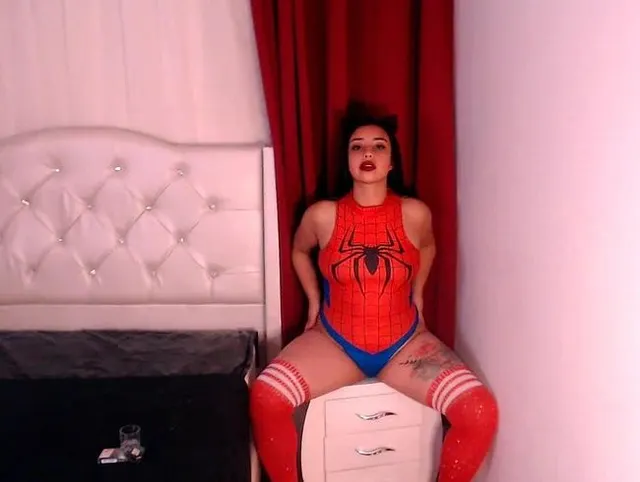 SPIDER WOMAN STRIPTEASE