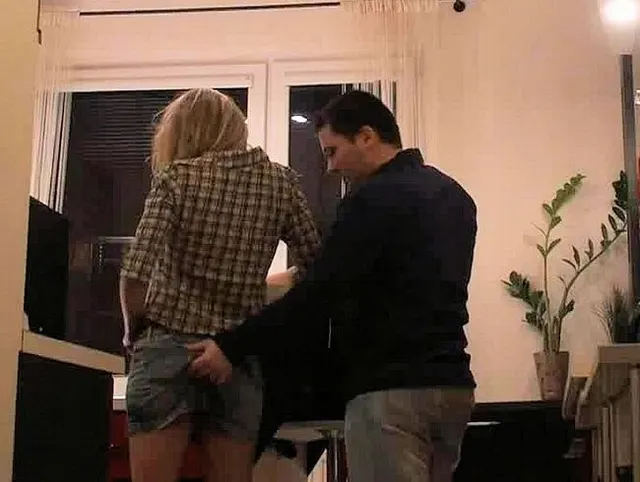 Perverser Sack ladet seine SackBrühe bei mir ab!