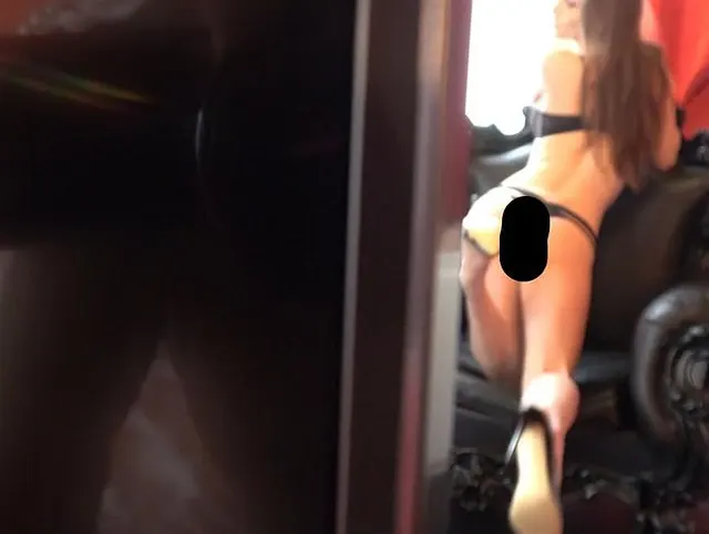 Vom User im Hotel empfangen & durchgefickt!