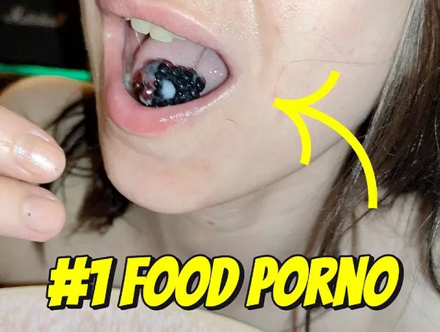 Unser erster Food Porn.. ich esse sein Sperma mit Obst!!
