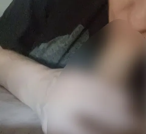 Tief in mein fickmaul rein hammer geiler blowjob