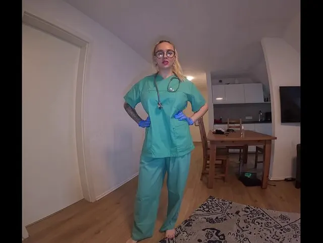 Doktorin BeverlyAthalia kümmert sich um Dich..!