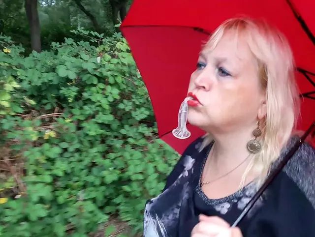 Spermawalk unterm Regenschirm