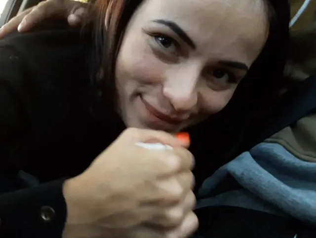 BLOWJOB im Auto, ich war GEIL auf SCHLUCKEN! Durst nach MILKSHAKE vom Taxifahrer!!!