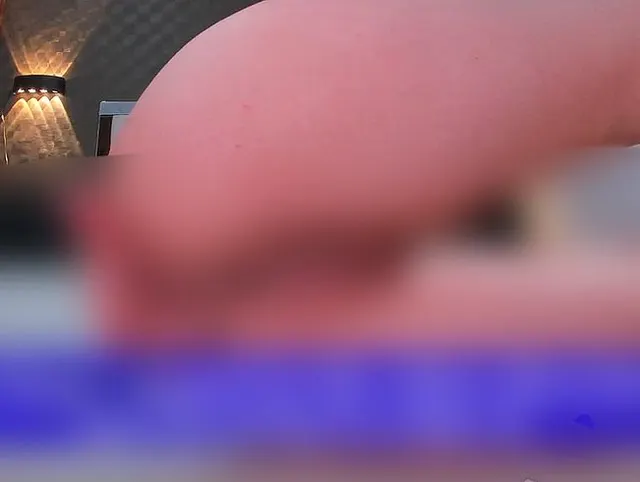 Mein Finger rutschte in das andere Loch.