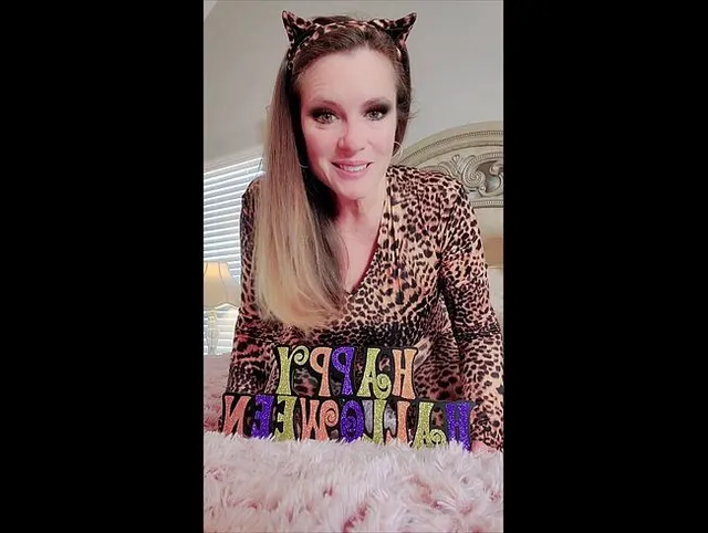 Fröhliches Halloween 2023, Leopard Nikki, Dildo lutschen, ficken, JOI