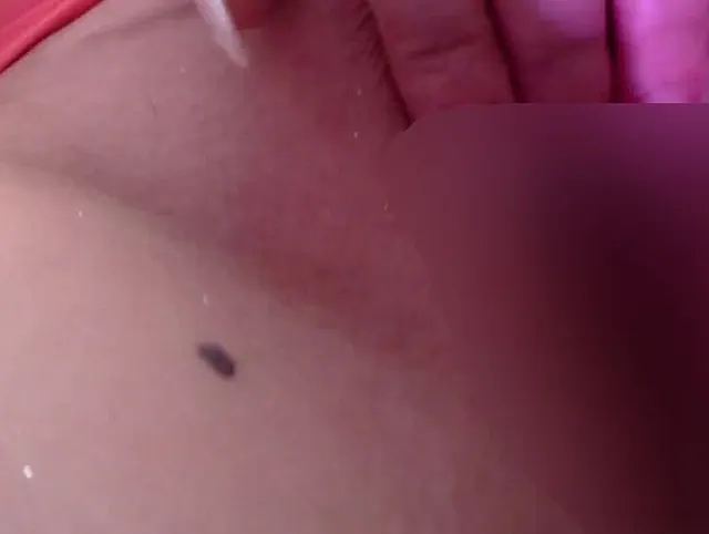 im heißen Arsch spielt Pussy und Titten