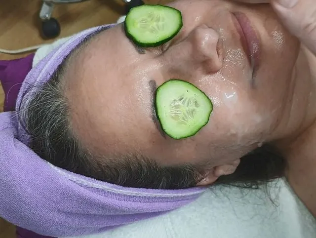 Wellnesspaket mit Gurken-Spermamaske