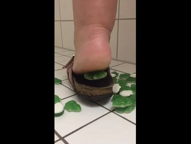 Fruchtige Frösche verwöhnen meine Ladyfüße...