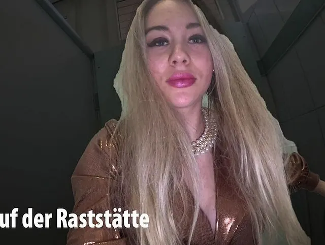Mein geilster Piss auf der öffentlichen Toilette!