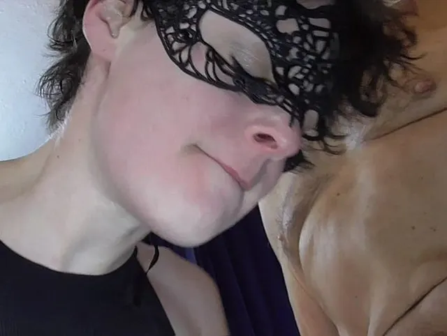 Deepthroat und Fisting Anna