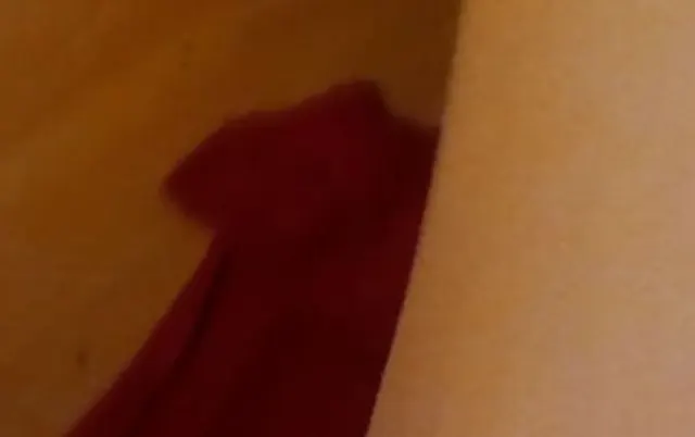 Schwarzer Dildo fickt mich