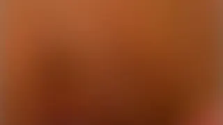 Geil geblasen und mit einem Vibrator gespielt ??