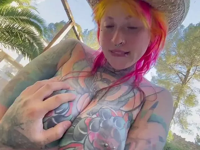 Kurzer Draußenfick, Lass die dicken titten wackeln!