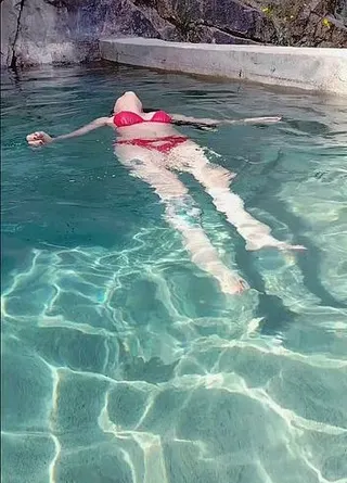 Entspannen im heißen Wasser