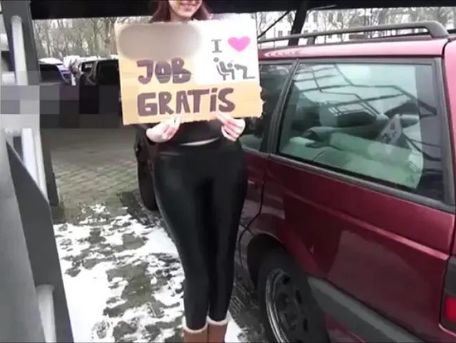 Öffentliche Mutprobe!!!! Blow-Job Quickie vom Parkplatzluder