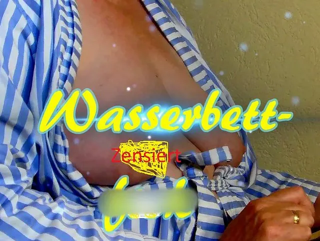 Im Wasserbett gefickt