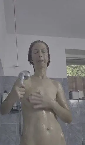 Selbstbefriedigung unter der Dusche