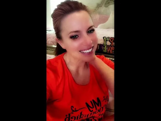 Halloween-Pyjama-Masturbation
