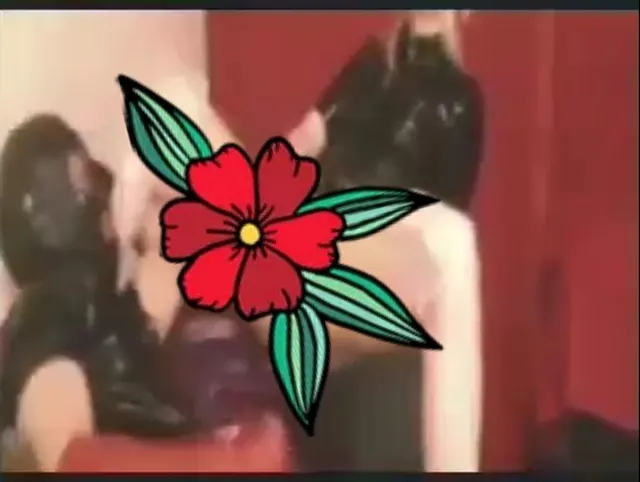 Delectra aka Kitty fickt um die Wette Teil 2