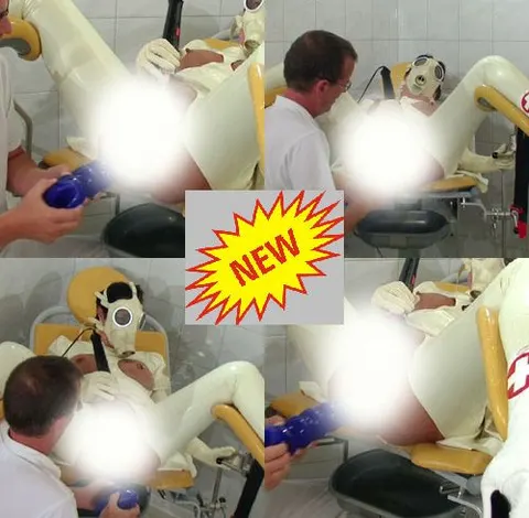 Maske und Analdildo Piss Fontäne