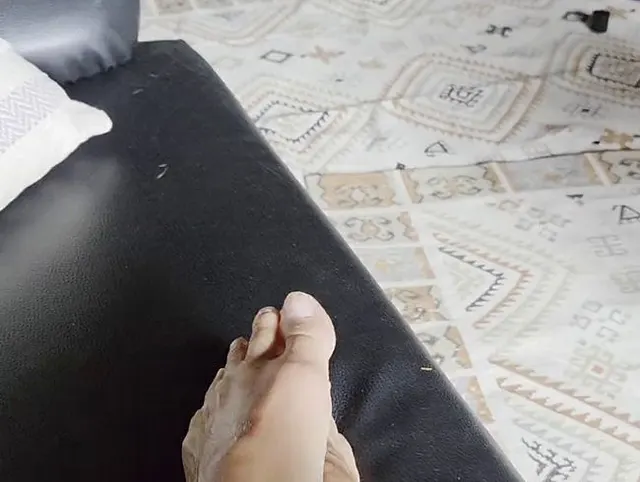 Footjob mit Dildo ein I