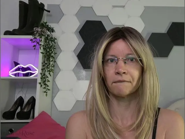 Anal gefingert mit Inside Slip