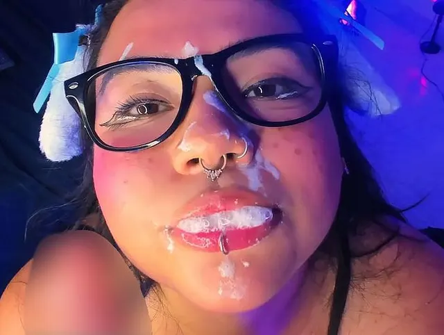 ohh Samy Augen Kontakt