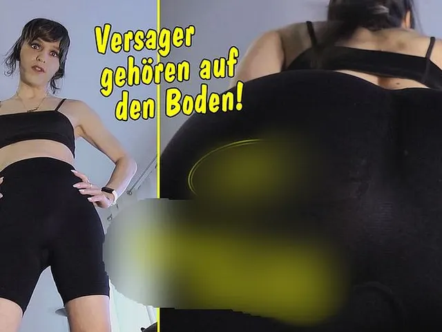 Versager wie du gehören auf den Boden! Da kannst du wichsen und ich setz mich auf dein Gesicht! JOI