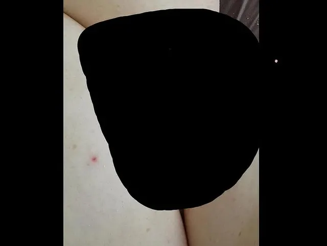 Titten und Pussy hart mit der Gerte geschlagen !
