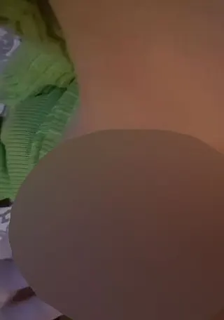 Geil mit Vibrator, na magst du mit machen? Das Video stammt Vom Winter bin aber immernoch geil