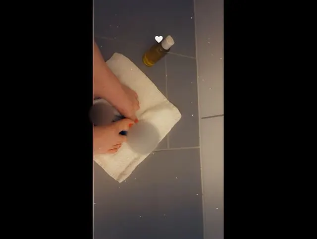 Sexy füße mit Dildo spiel