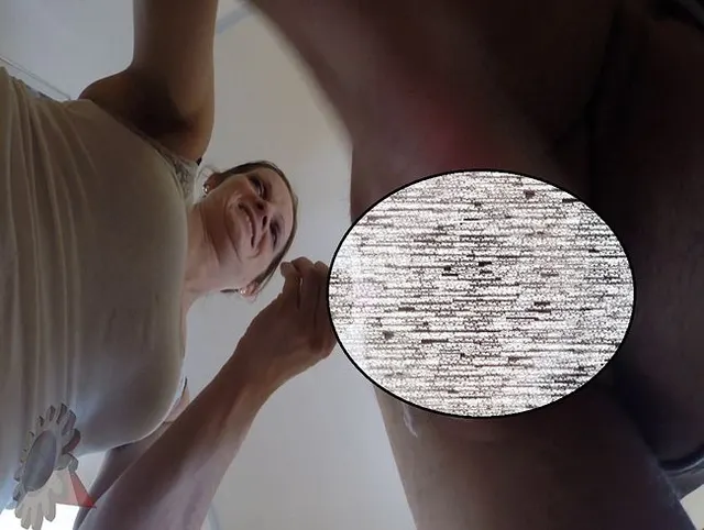 Tisch Anal Handjob