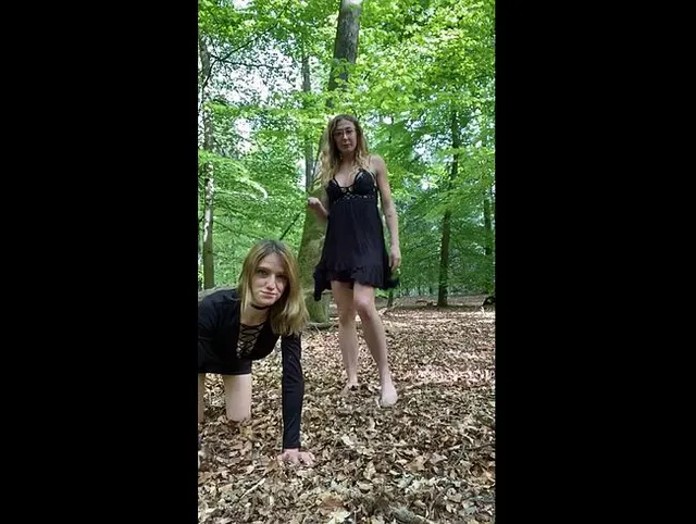 Spontane Piss Session beim Spaziergang