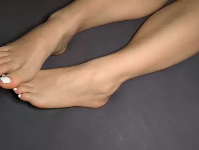 Nach der Massage und vielen Küssen, meine Füsse und Beine sind absolut entspannt