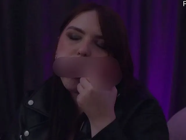 Eine russische Geliebte bittet dich, ihr einen Blowjob zu geben.