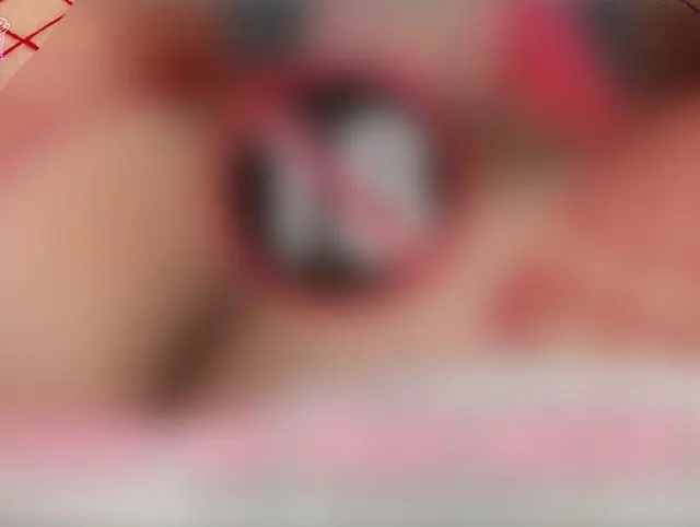 Pussy mit Dildo so richtig gefickt