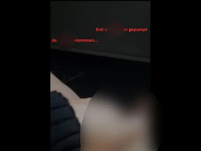 Kitzler gepumpt und geil gekommen