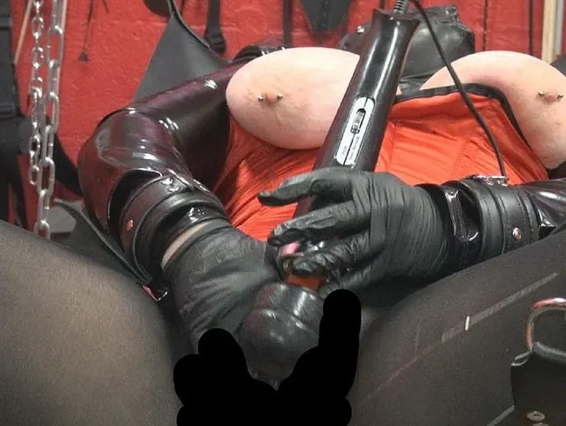 Teil 12 Slingmatte Titt Slapping und fingern