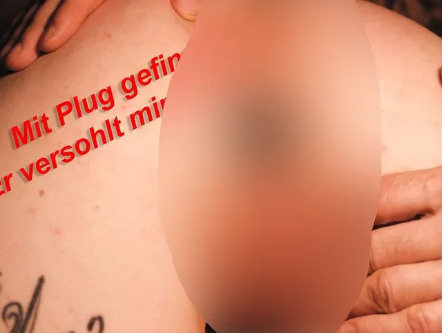 Mit PLUG im ARSCH GEFINGERT!