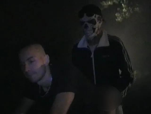 105 twink fuked outdoor at night by me dresed in hidden face in public park in paris