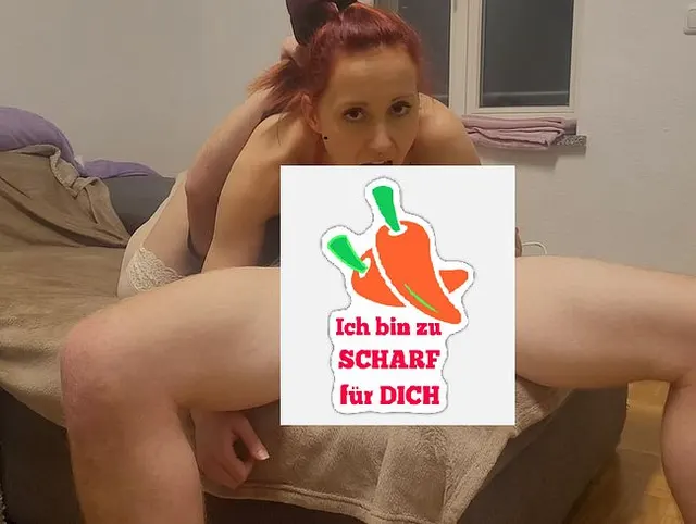 Weihnachtsfrau gefickt und alles zum Advent geschluckt