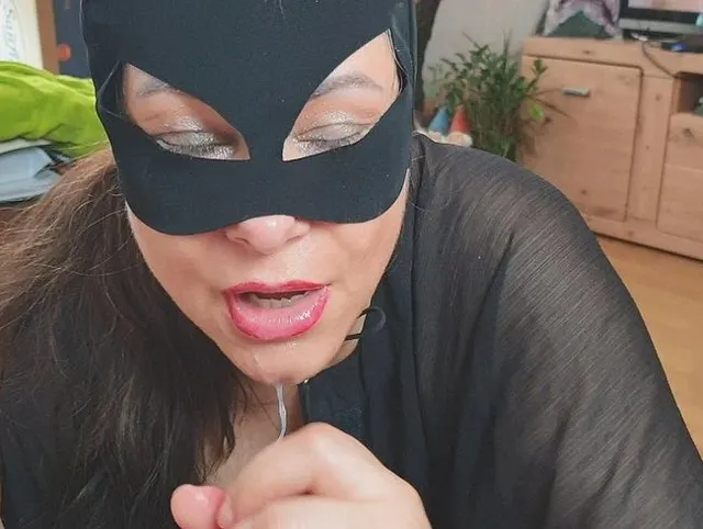 Blowjob - Mein erstes mal Sperma im Mund!
