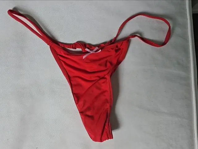 ihren getragenen Slip benutzen