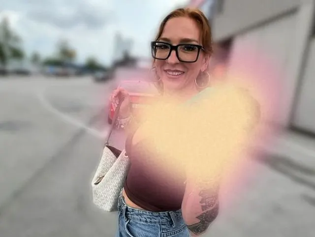 Shopping, Spielzeug, Auto & Squirt– fast auf die Kamera gespritzt ?