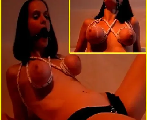 * Bondage-Titten Wachs & Schläge *