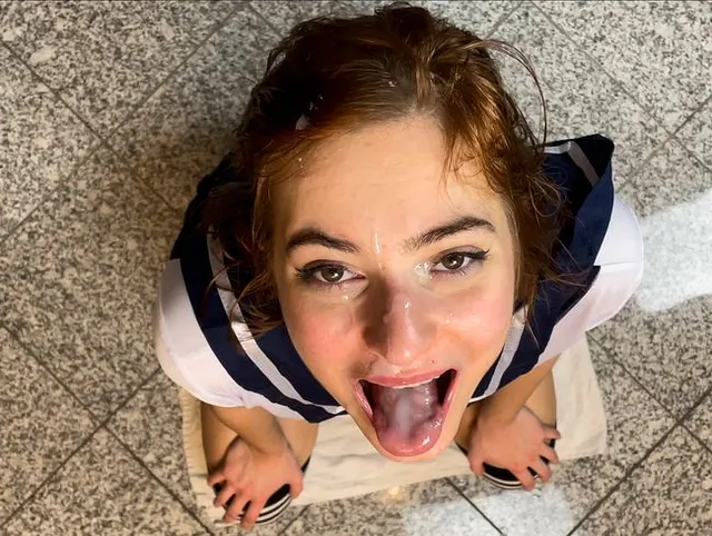 User Bukkake / I’m a Bitch (Teil 4)